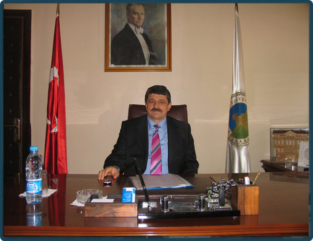 BARTIN... MHP'li Cemal Akın 2009'da %39,90 ile kazandı. AK Parti'nin Bartın Belediye Başkan Adayı Seyfettin Kalay oldu