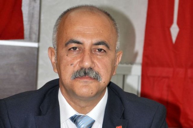Afyonkarahisar'da bu seçimde CHP'nin adayı Mehmet Ecer. AK Parti'nin adayı Burhanettin ÇOBAN. MHP'nin adayı ise henüz netleşmedi.