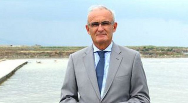 SAMSUN... AK Parti'li Yusuf Ziya Yılmaz 2009'da %48,45 ile kazanmıştı. Yusuf Ziya Yılmaz yeniden Ak Parti'nin Samsun Büyükşehir Belediye Başkan Adayı oldu