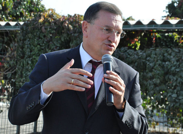 HATAY... AKP'li Lütfü Savaş 2009'da %50,90 ile kazandı. Ak Parti Hatay Büyükşehir Belediye Başkan Adayı Sadullah Ergin oldu