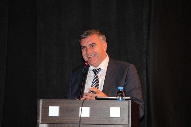 AK Parti Sakarya Büyükşehir Belediye Başkan Adayı Zeki Toçoğlu. Mevcut Sakarya Büyükşehir Belediye Başkanı