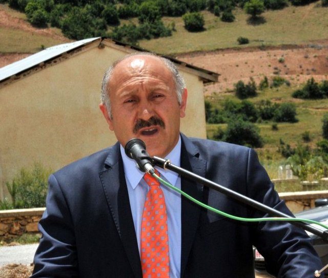 BAYBURT... AK Parti'li Hacı Ali Polat 2009'da %34,90 ile kazandı. Ak Parti'nin Bayburt Belediye Başkan Adayı Mete Memiş oldu