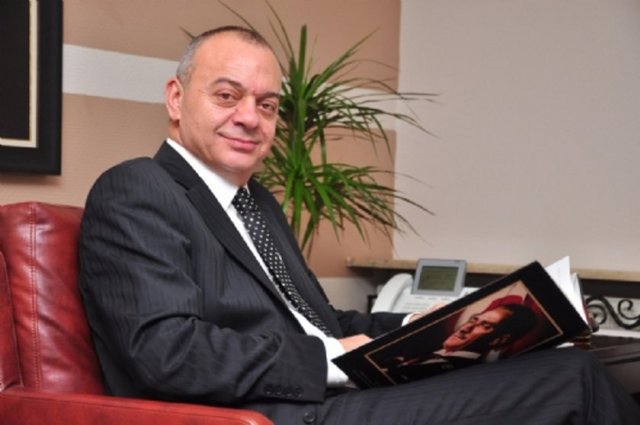 MANİSA... MHP'li Cengiz Ergün 2009'da %38,74 ile kazandı.