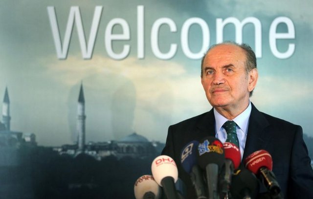 AK Parti İstanbul Büyükşehir Belediye Başkan Adayı-Kadir Topbaş. Mevcut İstanbul Büyükşehir Belediye Başkanı