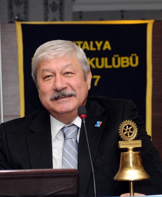 ANTALYA... CHP'li Mustafa Akaydın 2009'da %40,79 ile kazandı.