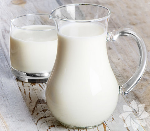 Süt: -  - Temiz pamuğa ya da steril gazlı beze döktüğünüz organik sütü göz altınıza koyun. Hem gözleriniz dinlenecek hem de morlukların, kararmaların rengi açılacaktır. - 