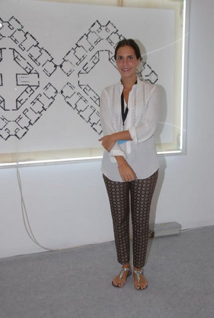 ARZU KOMİLİ
