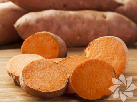 Tatlı patates - İçerdiği beta karoten ve diğer bağışıklık güçlendirici antioksidanlar ile yüksek lif oranı sayesinde vücudun kronik iltihabi hastalıklara karşı direncinin artırılmasında yararlı olduğu belirtiliyor.