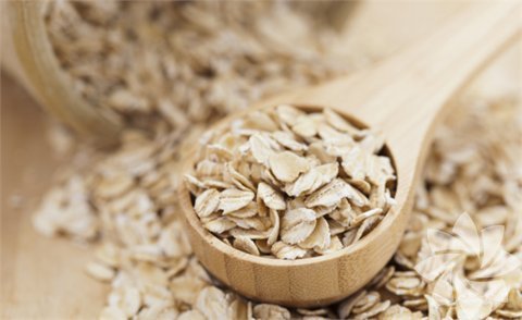 Yulaf - Yulaf yemek, beynin serotonin salgılamasını uyarıyor. Ancak yavaş sindirilmesi ve pankreasın daha az yorulması amacıyla yulafın iri parçacıklar halinde tüketilmesi öneriliyor.