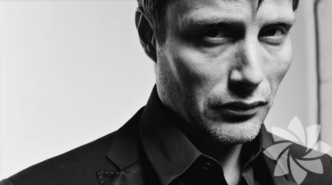 Atletizme ilgisi olsa da önce jimnastik, ardından Göteborg'da bale okulunda dans eğitimi aldı.