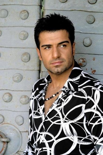 Direktiflerinden anlaşılacağı - üzere Berdan Bey "Aman - sağlıklı olsun da" deyip işini - şansa bırakanlardan değil. -