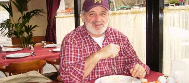 2000 yılında Beyazıt Öztürk ve Kerem Alışık'ın da oynadığı Dansöz adlı filmin yönetmenliğini ve senaryo yazarlığını yaptı. -  -