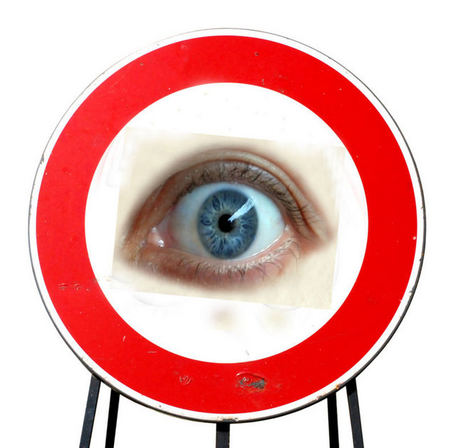 Tedaviden sonra 5 - 6 saat kadar bulanık görme, batma, gözde sulanma ve hafif derecede ağrı olabiliyor.