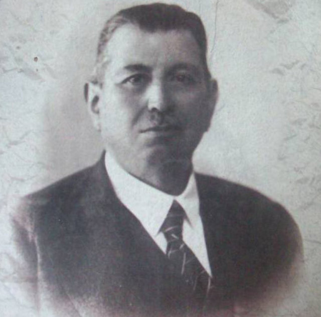 TOPRAK, EMLAK VE SERBEST TEŞEBBÜS PARTİSİ - 1949, İstanbul - Kurucu ve Yöneticiler: Süreyya İlmen Paşa, Asaf İlbay, Dr.Ruşeni Barkın, Zühtü Bilimer, Sabri Sonar, Osman Nuri Gürler, Asım Günç