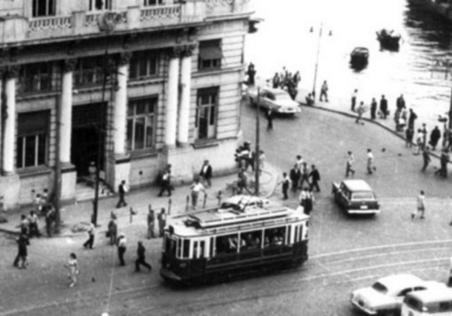 MÜSTAKİLLER BİRLİĞİ - 1950, İstanbul - Kurucu ve Yöneticiler: İsmail Hami Danişment, Hazım Dağlı, Fuat Demiroğlu, Akif Erdemgil, Hüsnü Emir Erkilet
