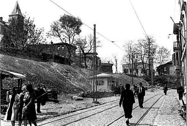 İSLAM KORUMA PARTİSİ - 1946, İstanbul - Kurucular: Necmi Hüneş, Mustafa Özbek, Siya Süer
