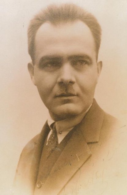 NESL-İ CEDİT KULÜBÜ - İstanbul - Kurucuları: Nafi Atuf (Kansu), Arnavut Mustafa