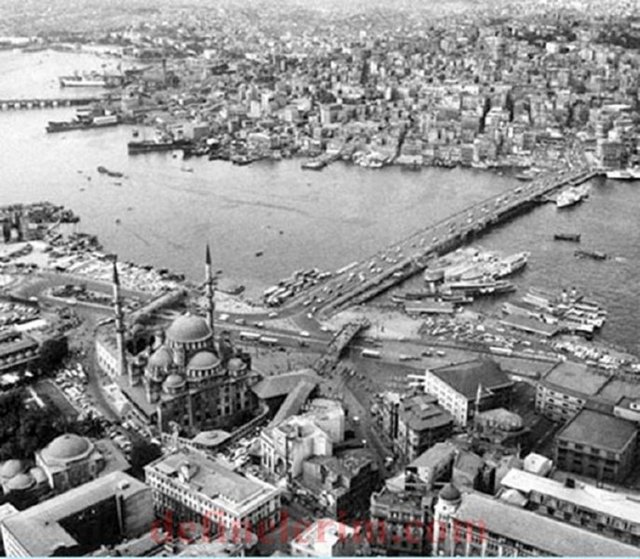 TÜRKİYE İŞÇİ VE ÇİFTÇİ PARTİSİ - 1946, İstanbul - Kurucular: Av.Etem Ruhi Balkan, Selahattin Yorulmazoğlu, Mehmet Şükrü Sekban, Necmeddin Deliorman, İrfan Recep Nayal, Ali Esenkova, İbrahim Tokay