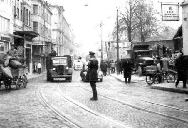 YALNIZ VATAN İÇİN PARTİSİ - 1946, İstanbul - Kurucular: Gazeteci Yaşar Çimen, Adil Aktaç, Kaya Mutlu