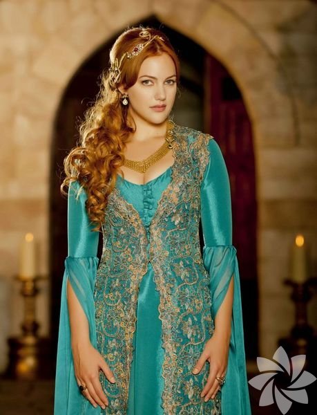 Hürrem Sultan'ın ölüm nedeniyle ilgili iki rivayet vardır. 