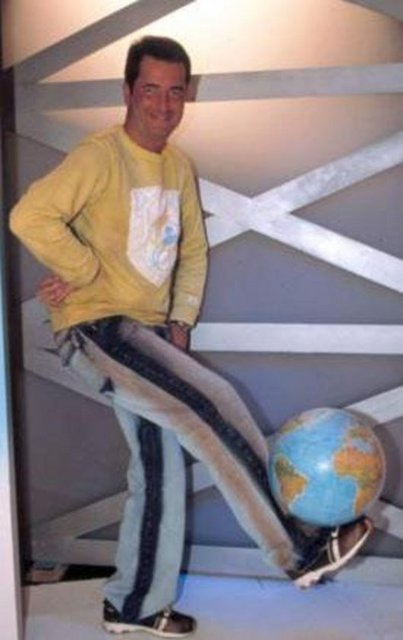 Futbol bilgisiyle Yasin'i etkileyince televizyonculuğun kapısı da açılmış oldu.