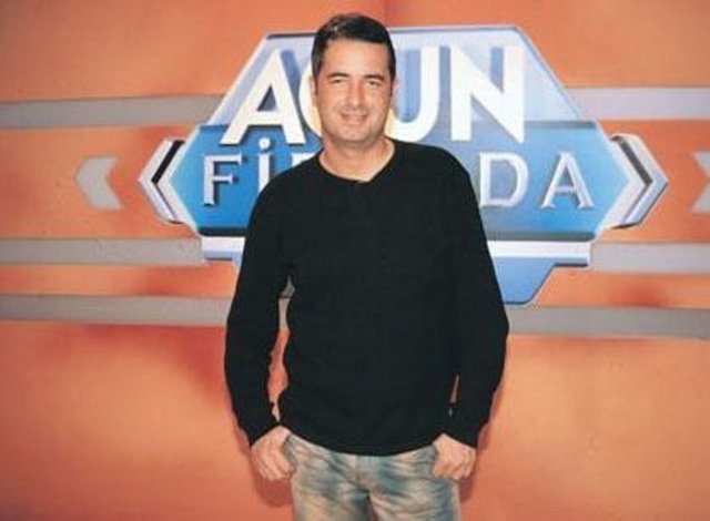 Ilıcalı'nın iş hayatı 1995 yılında açtığı kot dükkanıyla başladı. Ancak o işte tutunamayıp iflas etti.