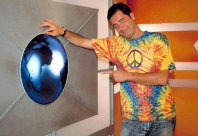 Ardından Şansal Büyüka'nın ekibine transfer oldu. O dönemde Televole programında kendine ait bir bölüm hazırlamaya başladı. Artık Ilıcalı dünyayı dolaşıyordu.