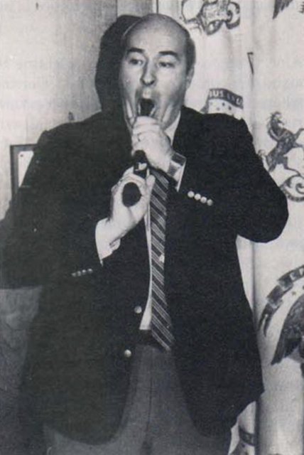 Fakat televizyonların da canlı yayınladığı basın toplantısında yaptığı basın açıklaması aslında Dwyer'ın intihar notuydu.