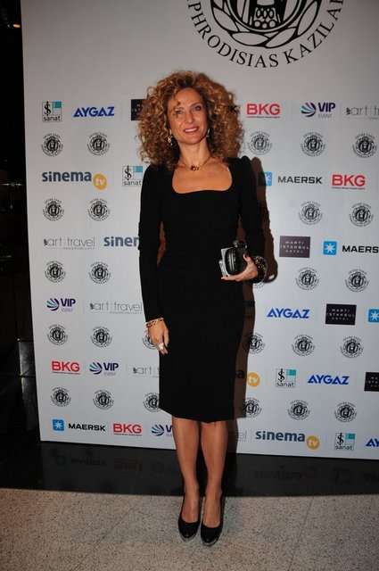 ESRA OFLAZ GÜVENKAYA 