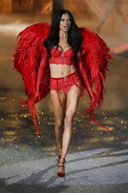 ADRIANA LIMA
