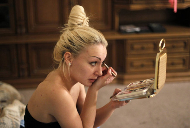 Üyelerinin buluşup tartıştığı, eylemlerini planladığı, pankartlarını, broşürlerini hazırladığı 'büroları' şimdilik kafeler.