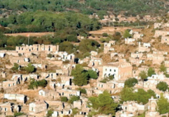 Yılmaz, Twitter'dan yayınladığı mesajda, "Pardon beyler! Russel tweet atınca ben de atmış sayıldım... seviyo bu işleri naapsın ! Onca iş güç sıkılıyo çocuk!" mesajını paylaştı.