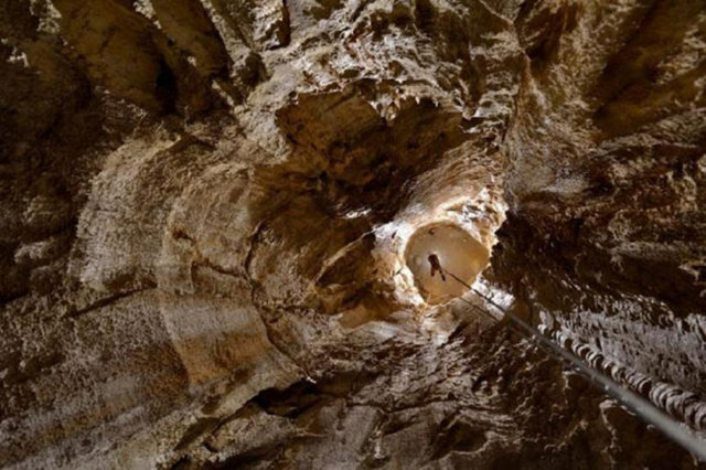 Tabana kadar inmeyi başaranlar tarafından 'yeraltındaki cennet' ismi de takılan Gouffre Berger Mağarası, şimdiye kadar 6 kişinin hayatına mal olmuş.