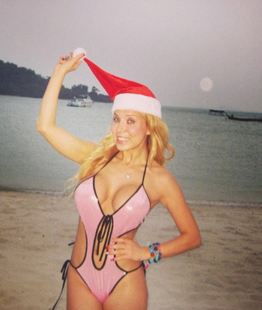 Kardeşler, istedikleri ücretin 1 milyon dolar olduğunu ifade ederken, Playboy'un talep ettiği pozların 'çok mahrem' olduğunu da belirtti. -