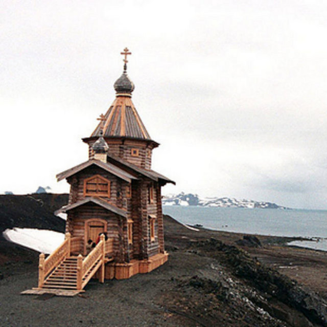 Trinity Kilisesi (2004) — King George Island, Antarktika