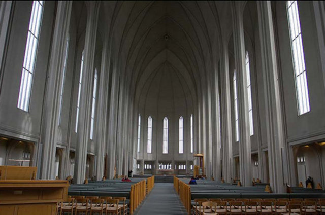 Hallgrímskirkja (1986) — Reykjavík, İzlanda -