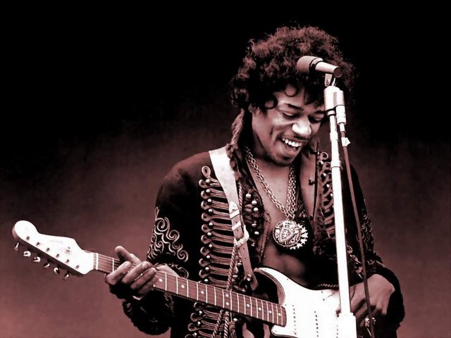 Jimi Hendrix – Aşırı doz uyku hapı ve alkol