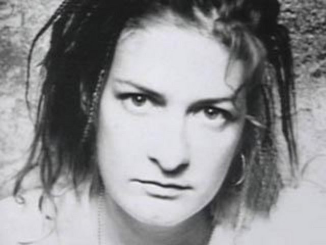 Mia Zapata – Cinayet