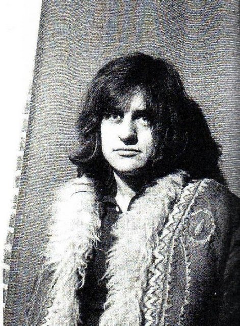 Gary Thain (Uriah Heep) – Aşırı dozda hap kullanımı