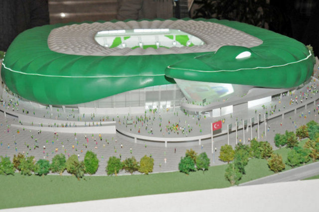 BURSA'NIN TİMSAH ARENASI: Bursa Büyükşehir Belediyesi ile imzalanan protokolle yapılıyor. 45 bin seyirci kapasiteli. Stadyumun kaba inşaatı büyük oranda tamamlandı. Tribün altları spor salonu olacak. Stadyum altında konferans salonları, kafeterya, alışveriş merkezi olacak.