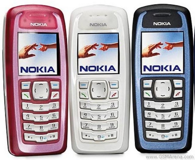 15- Nokia 3100  - Satılan ürün adeti: 50 milyon