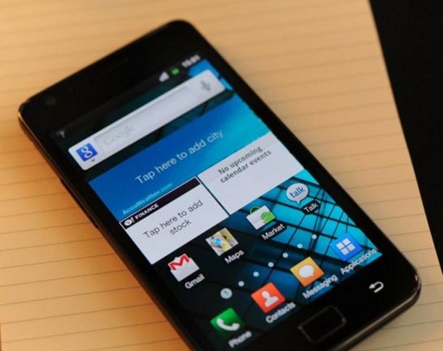 18- Samsung Galaxy S II  - Satılan ürün adeti: 40 milyon