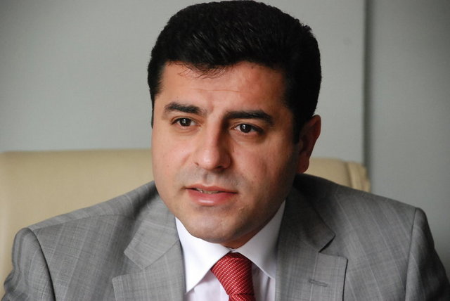 BDP Eşbaşkanı Selahattin Demirtaş 10 Nisan 1973 (42 yaşında)