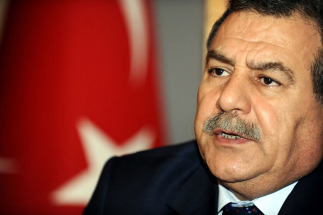 Eski İçişleri Bakanı Muammer Güler 21 Mart 1949 (65 yaşında) -