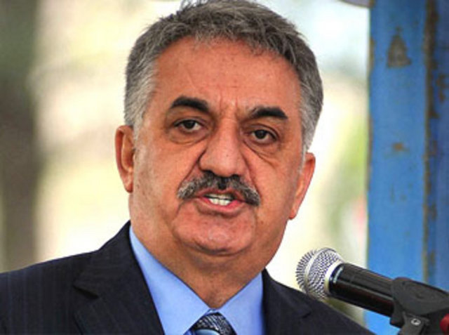 Gümrük ve Ticaret Bakanı Hayati Yazıcı  23 Mayıs 1952 (62 yaşında)