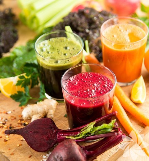 Sebze Suları: Kalorisi düşük ve tokluk hissetmeye yardımcı sebze suları diyet yapanlar için ideal olabilir. Sebze suları birçok vitamin ve mineralden aynı zamanda antioksidanlardan zengindir. Fakat bazı çeşitlerinin sodyum içeriğinin yüksek olduğu unutulmamalı. Hipertansiyon hastalarının dikkat etmesi gereken içeceklerden biri.