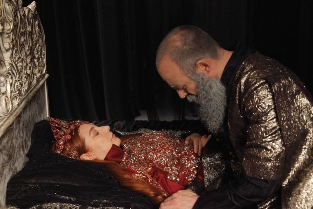 Muhteşem Yüzyıl'da sona yaklaştıkça ölümler de kapıyı çalmaya başladı.