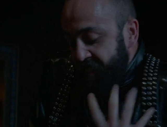 Ardından Mihrimah Sultan ile evlenerek Kanuni'nin güveyi olmuştur. Her ne kadar son bölümde Atmaca karakterinin elinde ölecek olsa da, Rüstem Paşa'nın tarih kitaplarında eceliyle öldüğü yazılıdır.