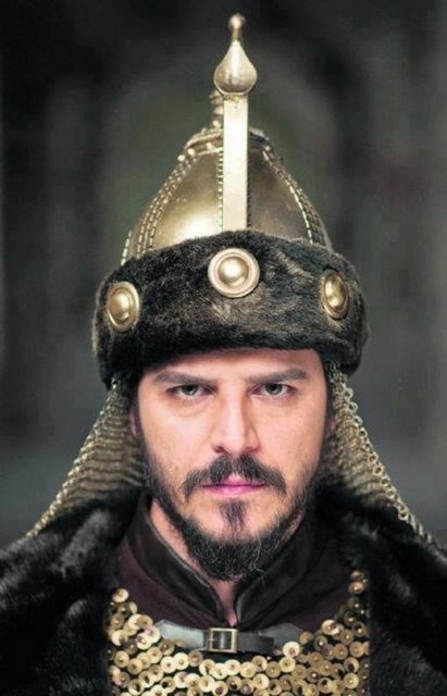 Şehzade Mustafa - Kanuni Sultan Süleyman, 1553 yılında gerçekleştirdiği Nahçivan Seferi sırasında Konya civarında konaklandığı sırada babasının elini öpmeye gelen Şehzade Mustafa'yı ihanet suçundan dolayı...