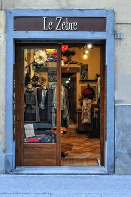 kinci nokta ise Oltranno'daki Le Zebre. Küçük ve sevimli Le Zebre de sizi şaşırtacak adreslerden biri.